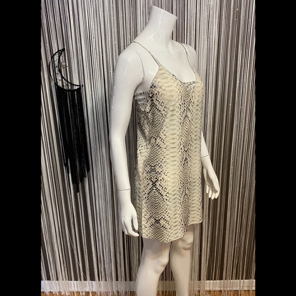 🔻SALE🔻HAUTE HIPPIE🔹NEW WITH TAG - Picture 7 of 12